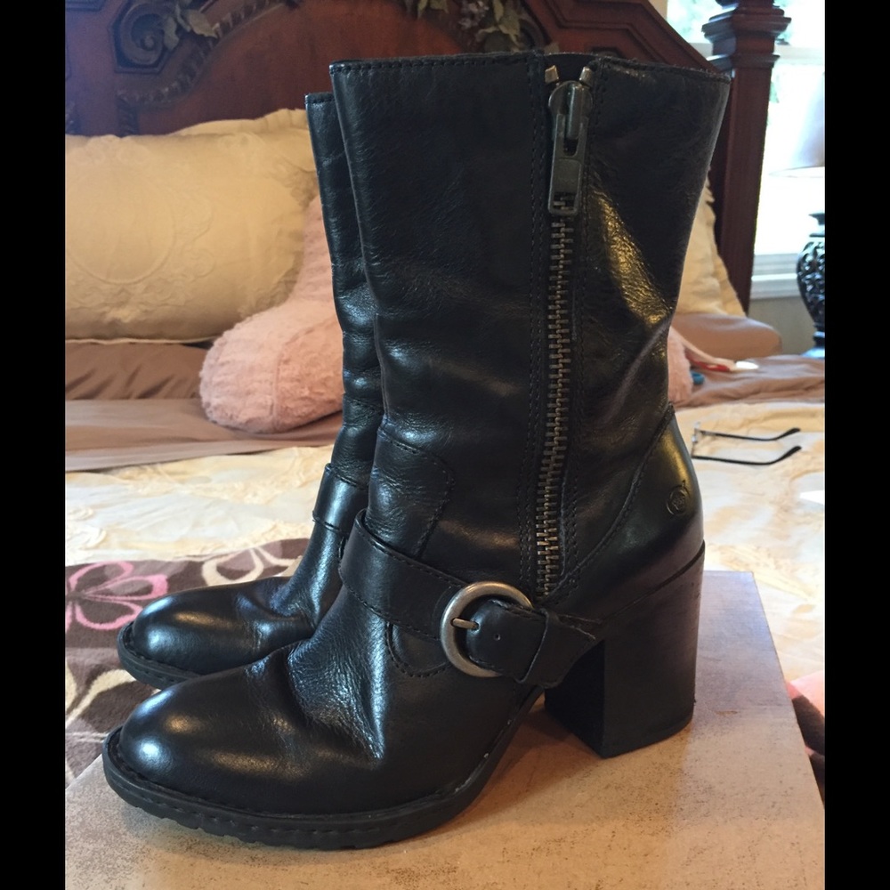Born Camryn Black Ankle Boots Size 9